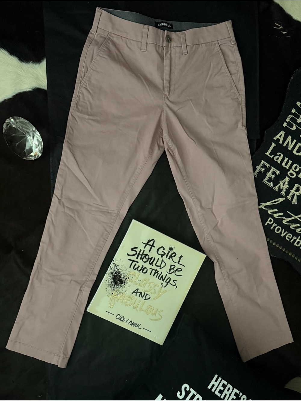 Express Men's Chino Pants in Mauve Pink